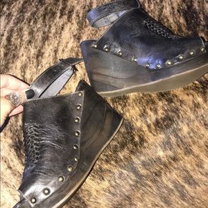 Brand New W/O tag BedStu Wedges.
